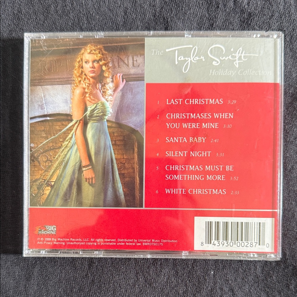 Taylor Swift CD Trio: Fearless, Speak Now, Holiday Collection - Picture 6 of 8